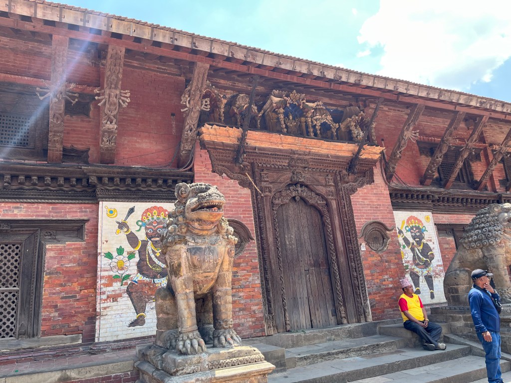 Wandering in Kathmandu for the very first time – from bustling streets to palace grounds and&nbsp;museums
