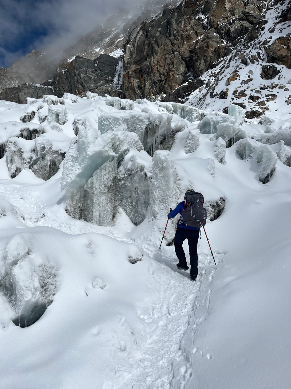 Day 11: Trekking through Cho La pass – a stunning glacier&nbsp;hike